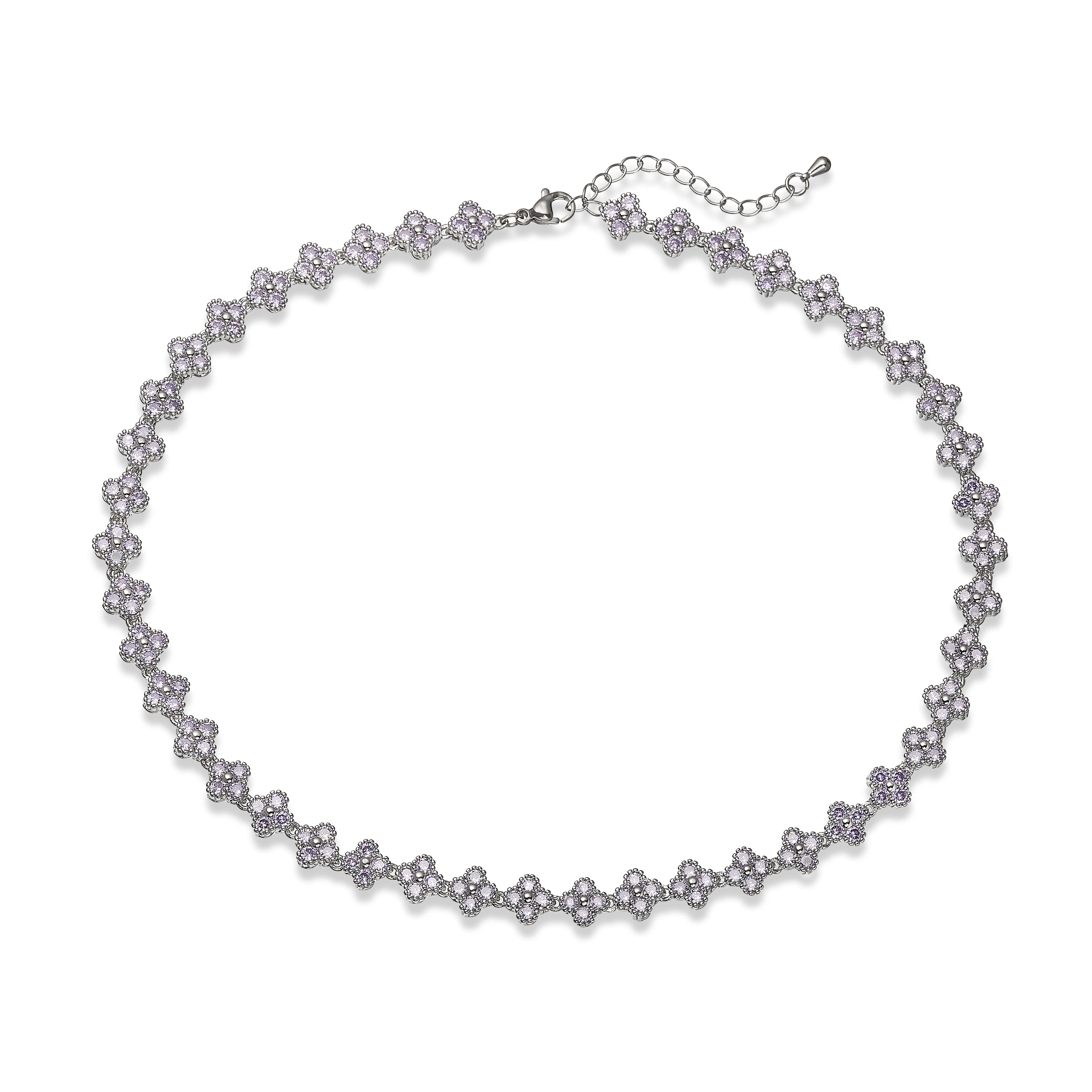 Collier fin Ambre & Lune, finition argenté, perles fleurs en strass CZ violet — bijou ajustable minimaliste pour femme